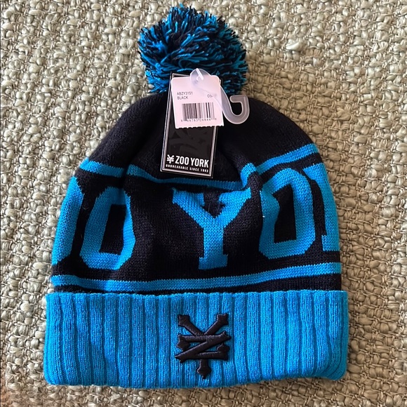 Zoo York Black and Blue Knit Beanie - Picture 1 of 5